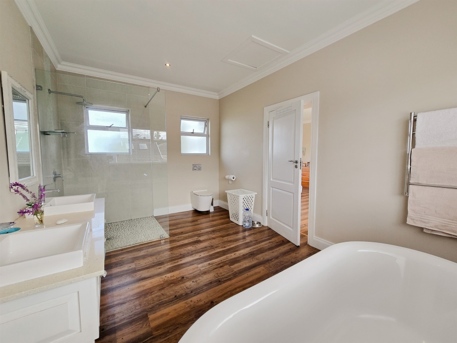 4 Bedroom Property for Sale in Selborne Eastern Cape